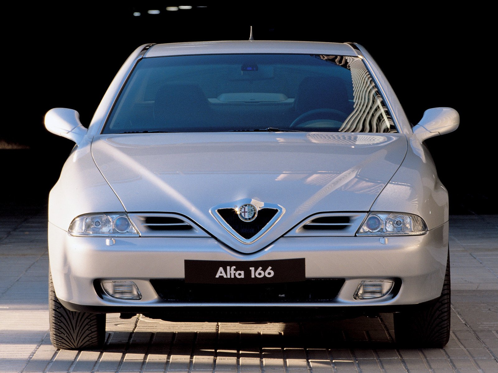 Alfa Romeo 166 I 1998 - 2003 Sedan #1