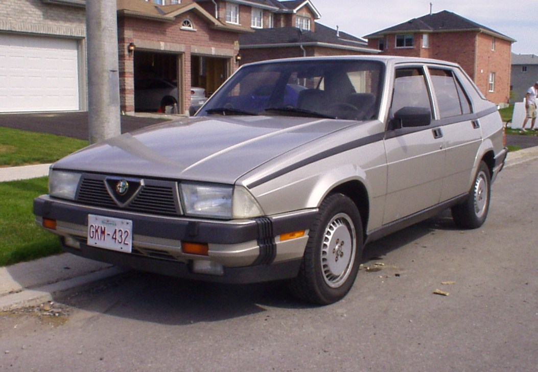 Alfa Romeo 75 I 1985 - 1988 Sedan #2