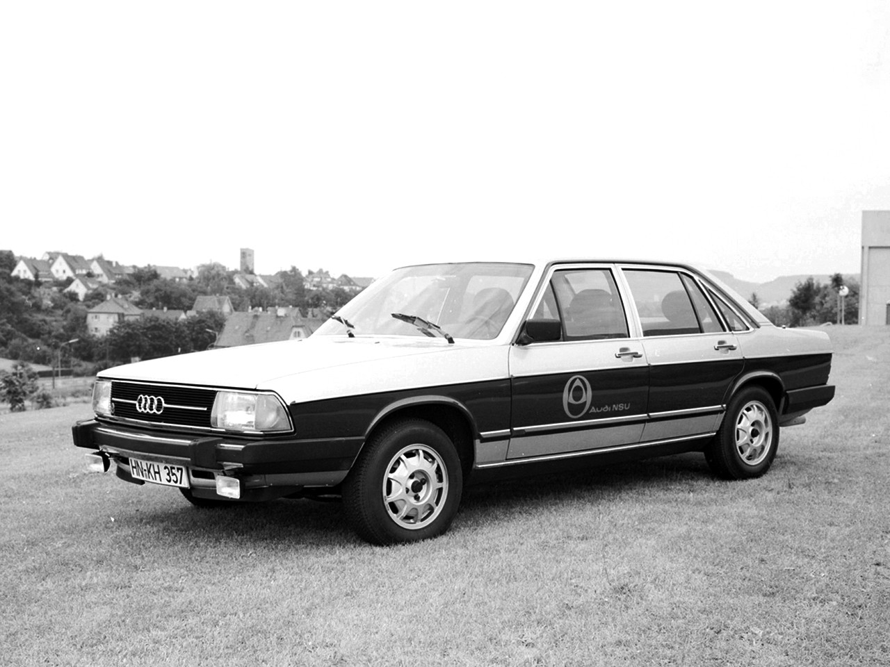 Audi 100 II (C2) 1976 - 1982 Sedan #1