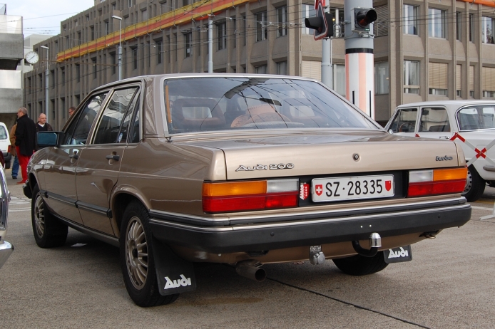Audi 200 I (C2) 1979 - 1982 Sedan #1