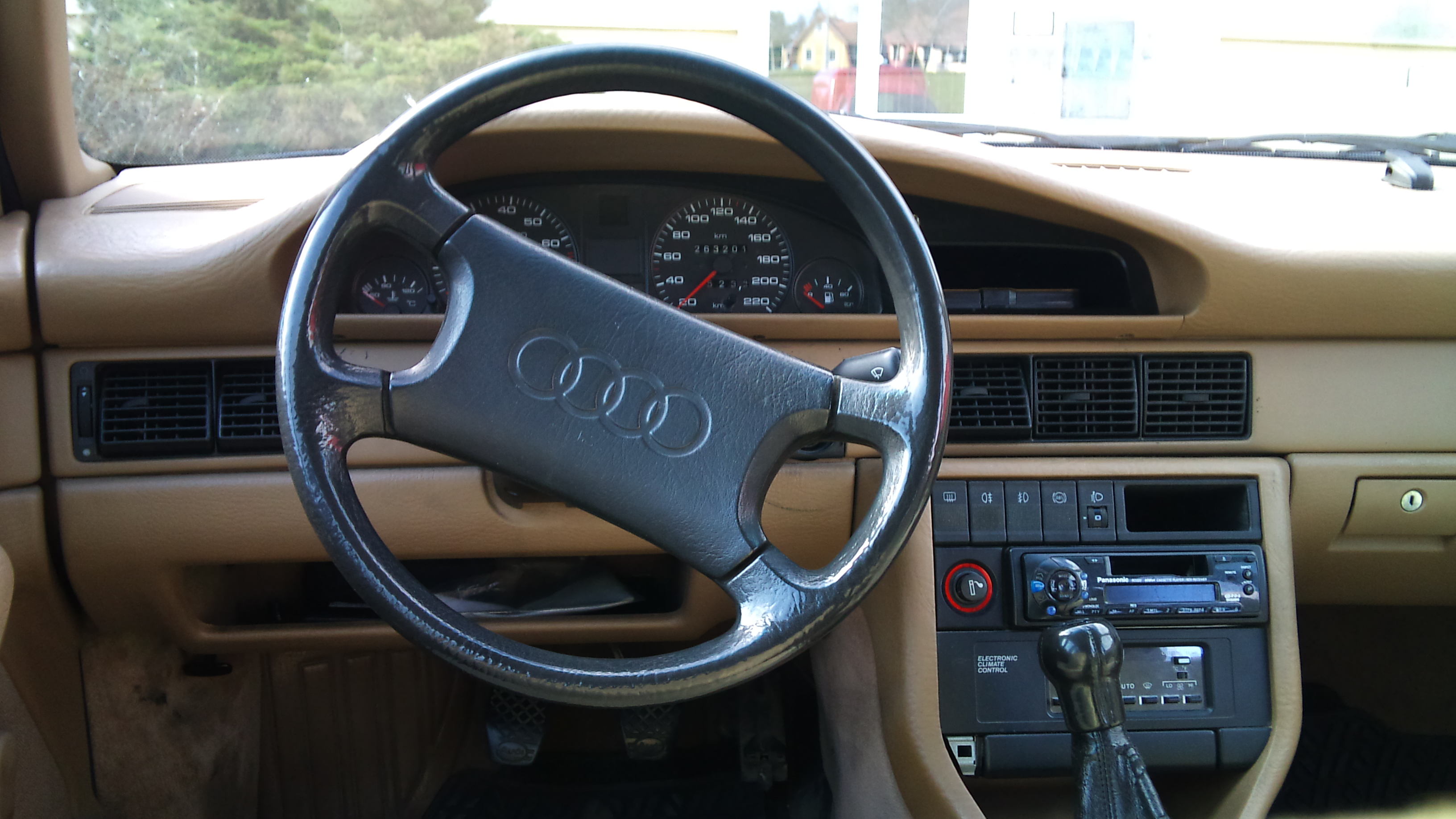 Audi 200 II (C3) 1983 - 1991 Sedan #5