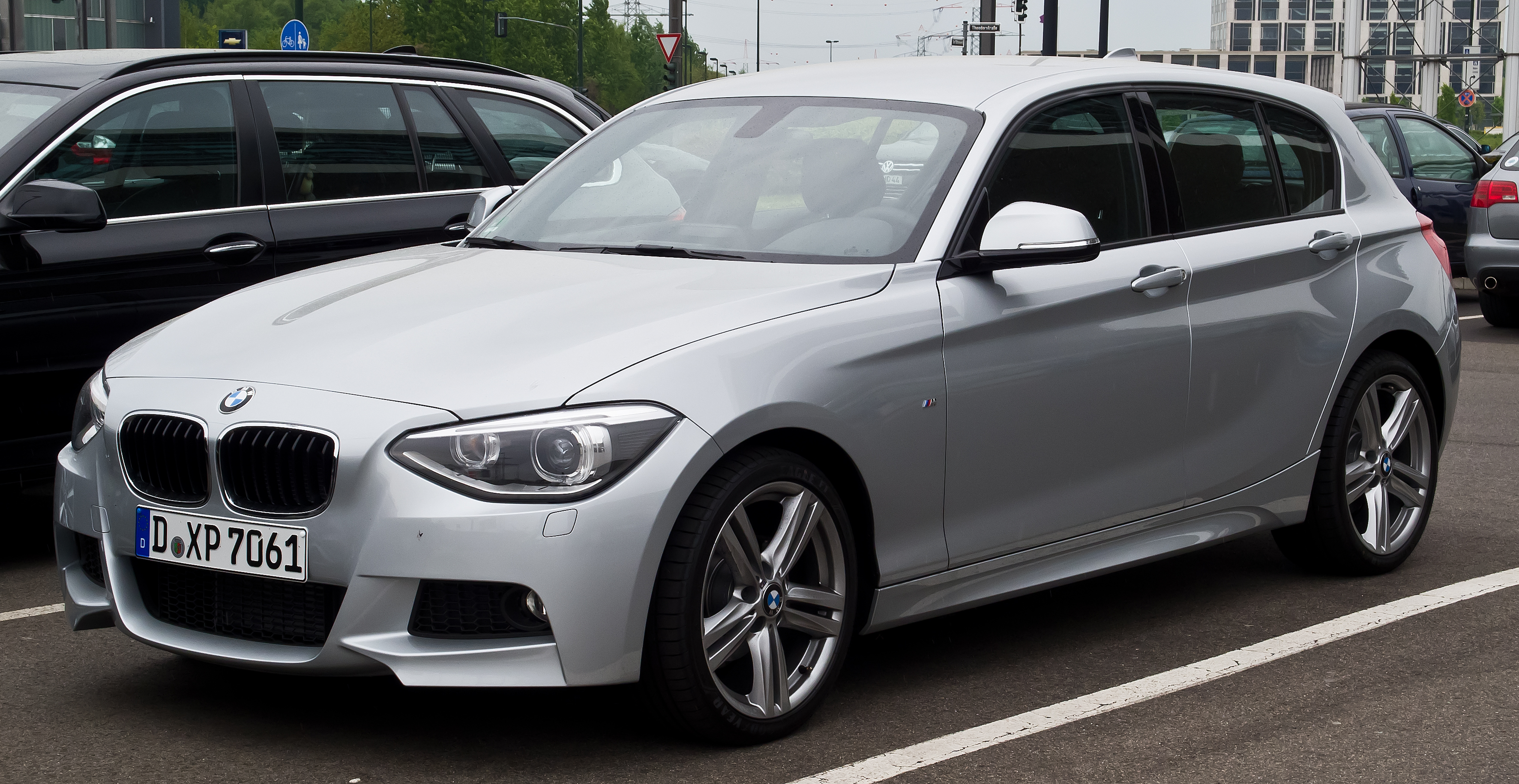 BMW 1-series F20 (2011): 3dr and 5dr scooped