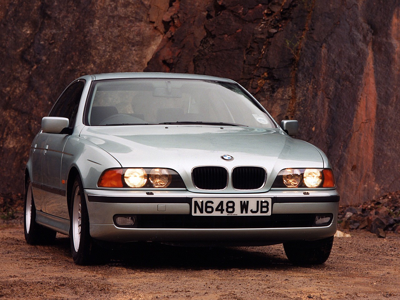 BMW 5 Series IV (E39) 1995 - 2000 Sedan #4