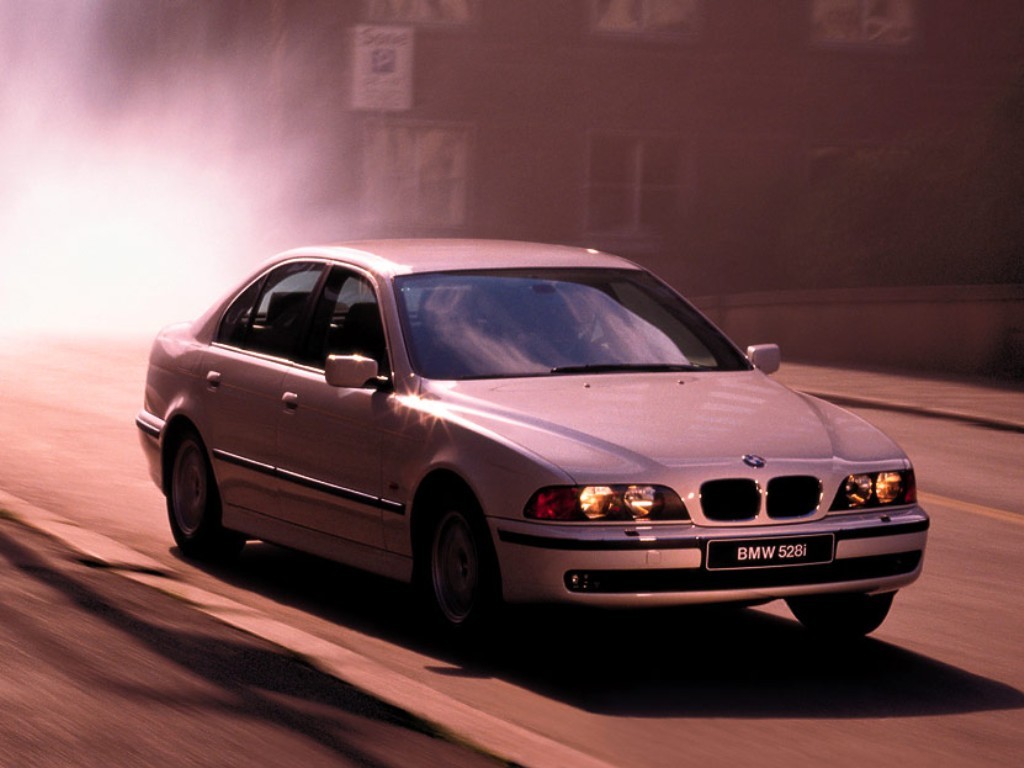 BMW 5 Series IV (E39) 1995 - 2000 Sedan #6
