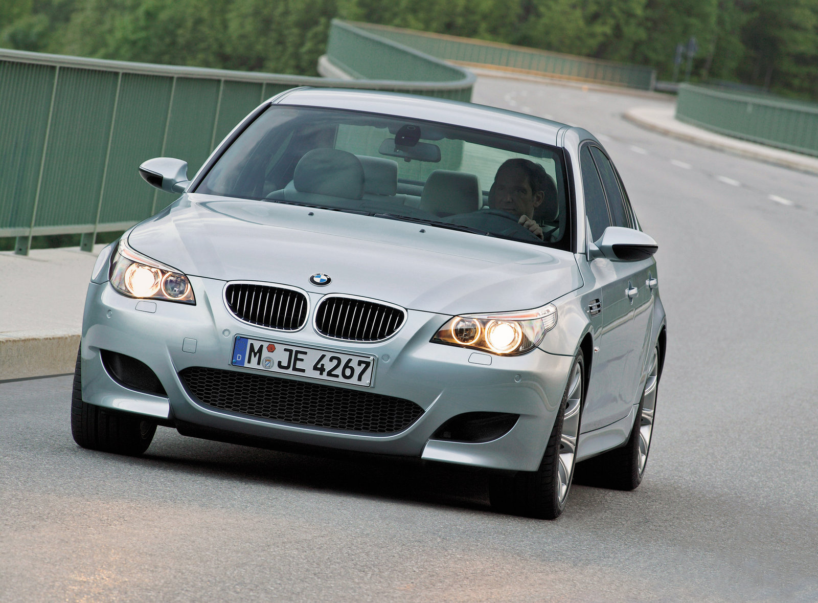 BMW M5 IV (E60/E61) 2004 - 2010 Sedan #1