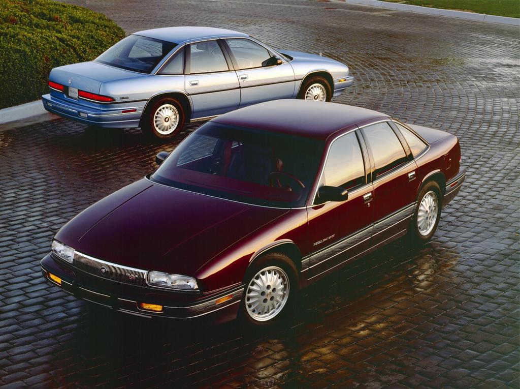 Buick Regal III 1988 - 1996 Sedan #2