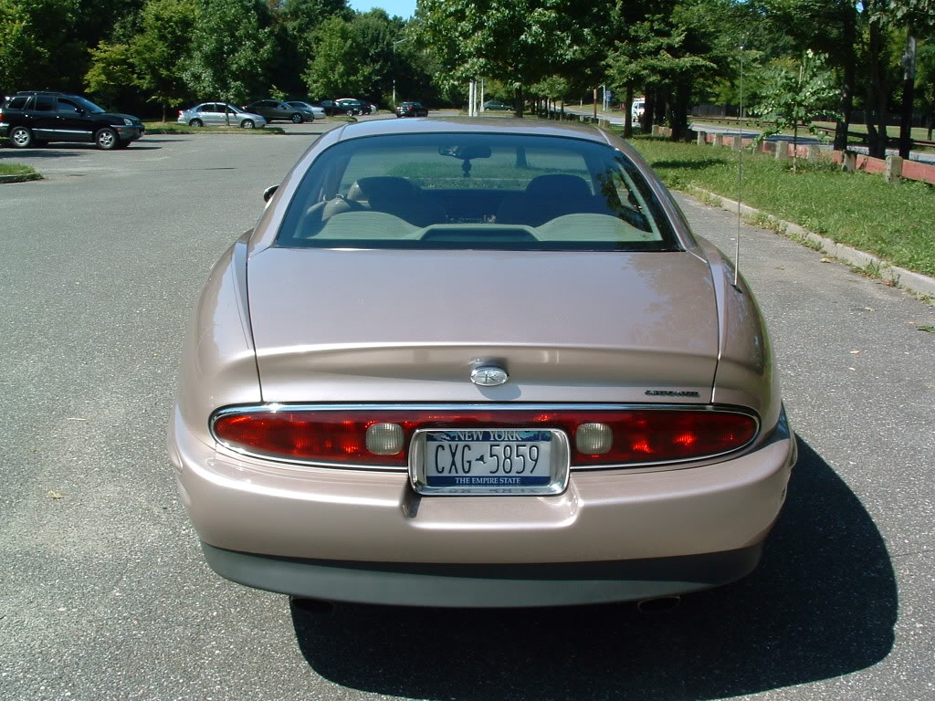 Buick Riviera VIII 1995 - 1999 Coupe #3