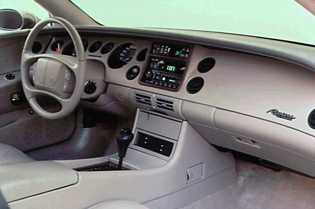 Buick Riviera VIII 1995 - 1999 Coupe #7