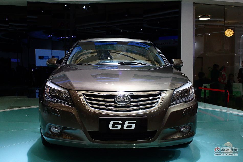 BYD G6 2011 - now Sedan #1