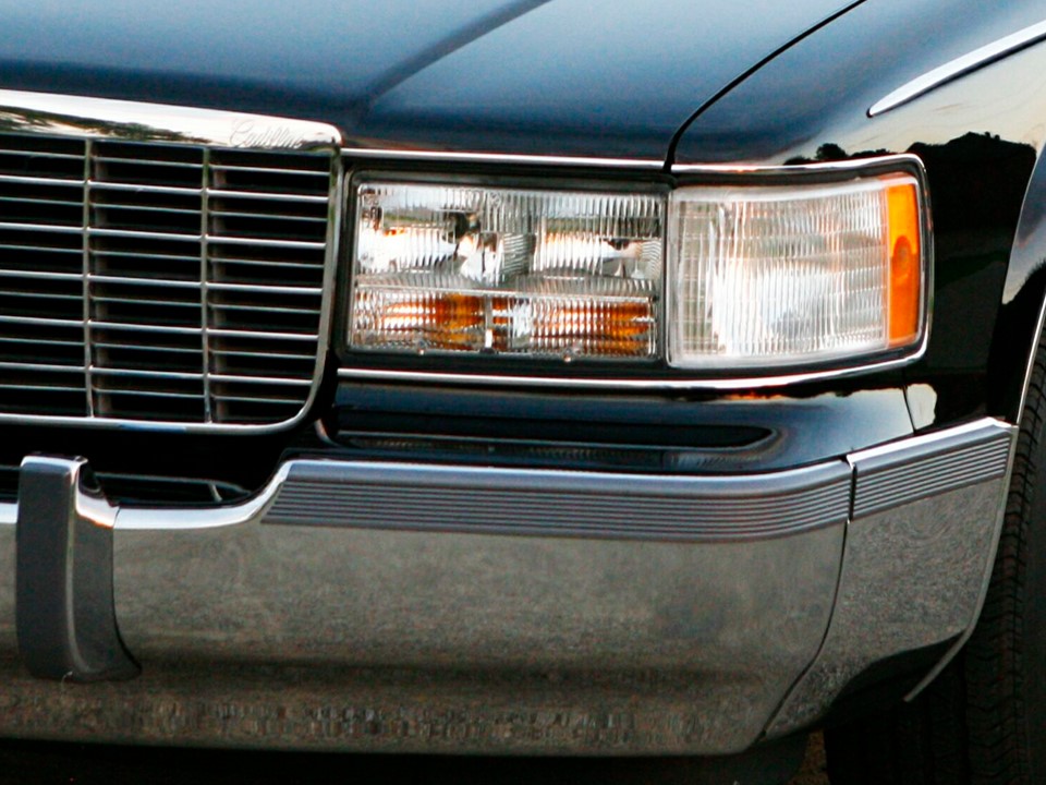 Cadillac LSE 1993 - 1996 Sedan #1