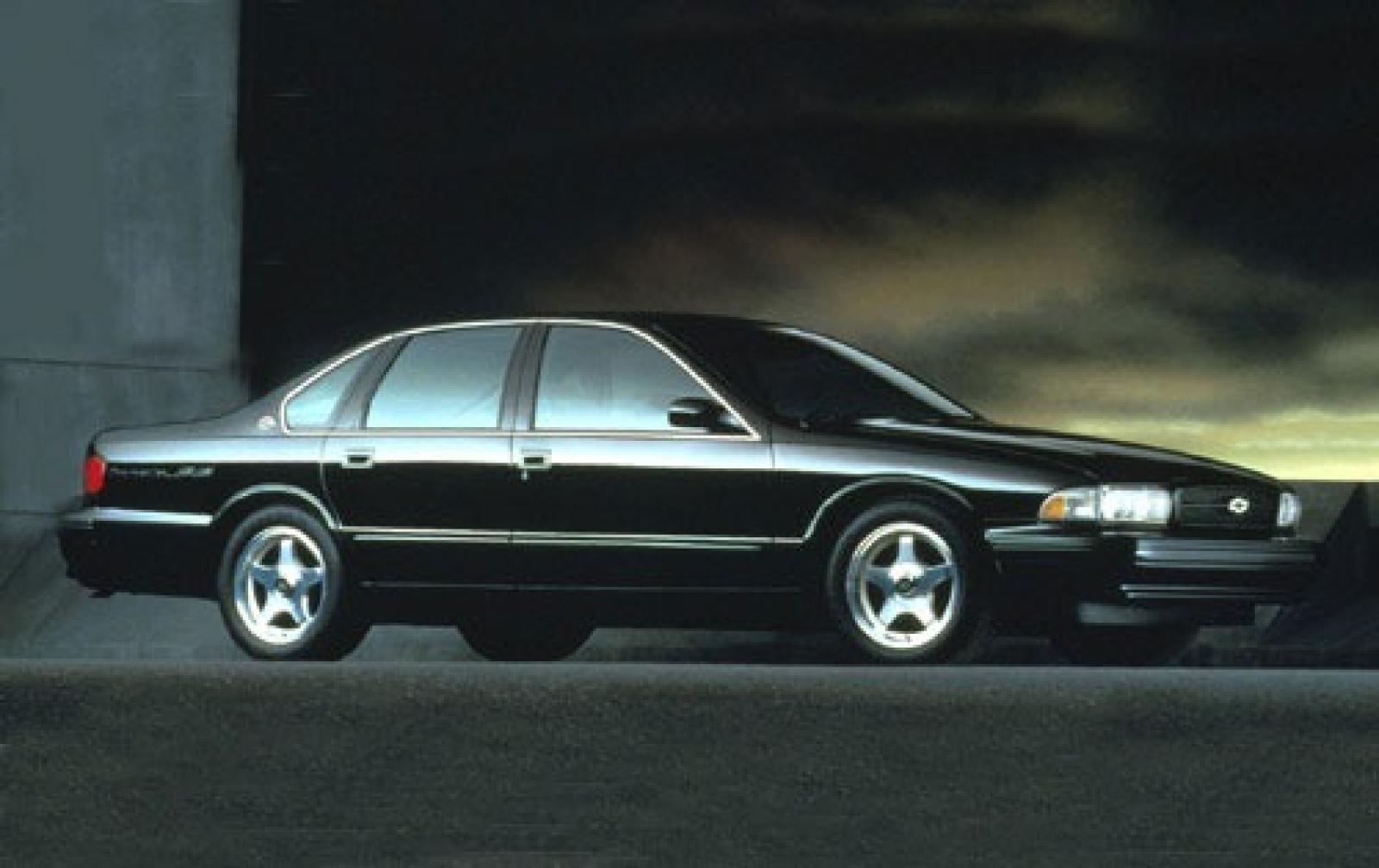 Chevrolet Impala VII 1994 - 1996 Sedan #1