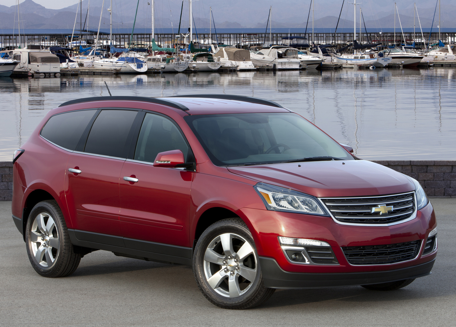 Chevrolet Traverse I Restyling 2012 - now SUV 5 door #5