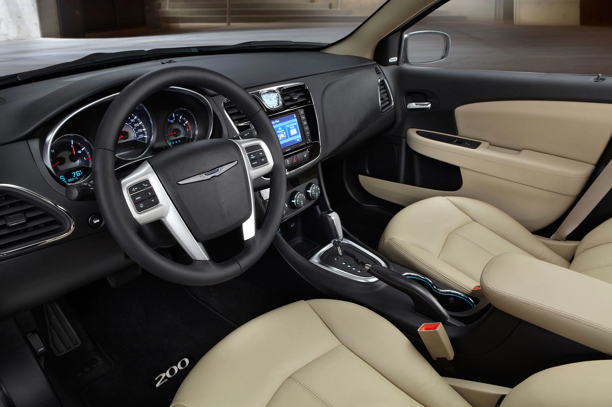 Chrysler 200 II 2014 - 2016 Sedan #7