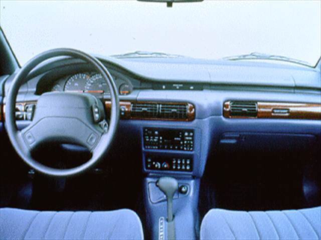 Chrysler Concorde I 1993 - 1997 Sedan #7
