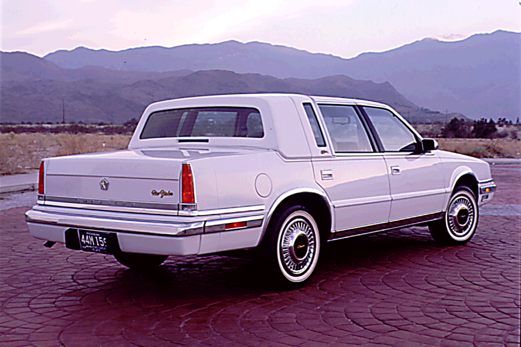Chrysler Fifth Avenue II 1990 - 1993 Sedan #7