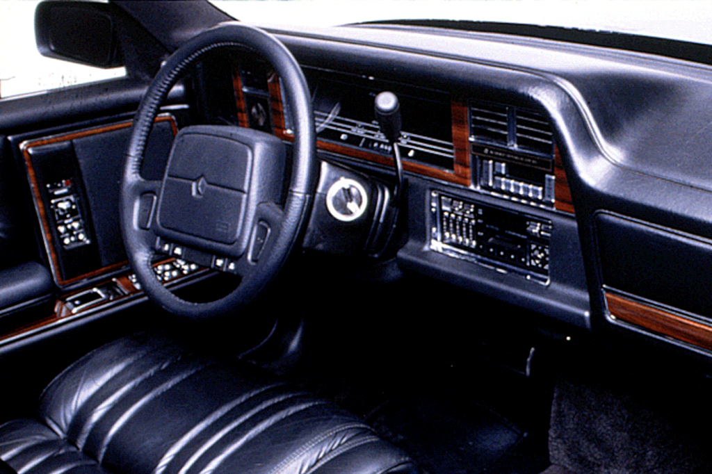 Chrysler Fifth Avenue II 1990 - 1993 Sedan #4