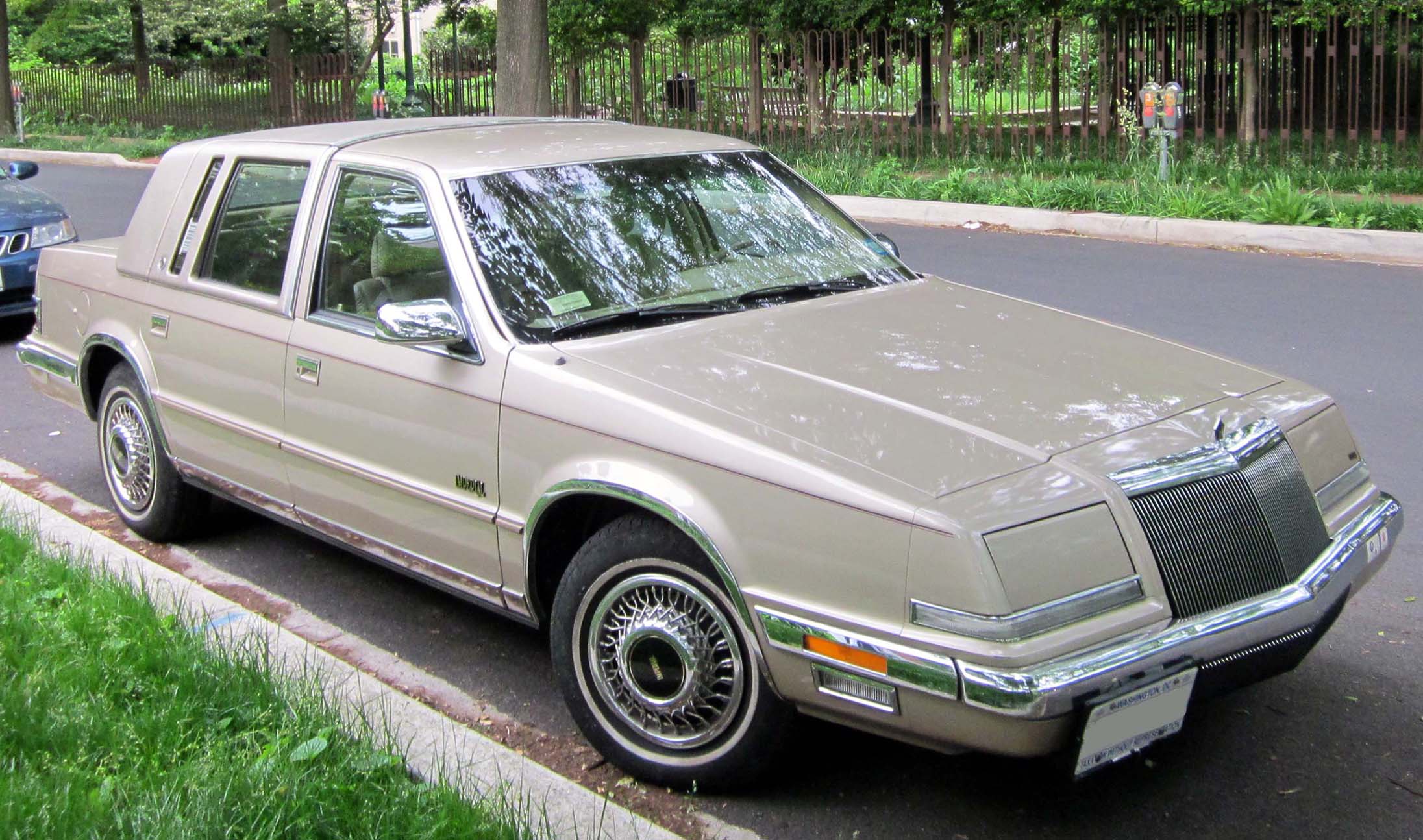 Chrysler Imperial VII 1990 - 1993 Sedan #8