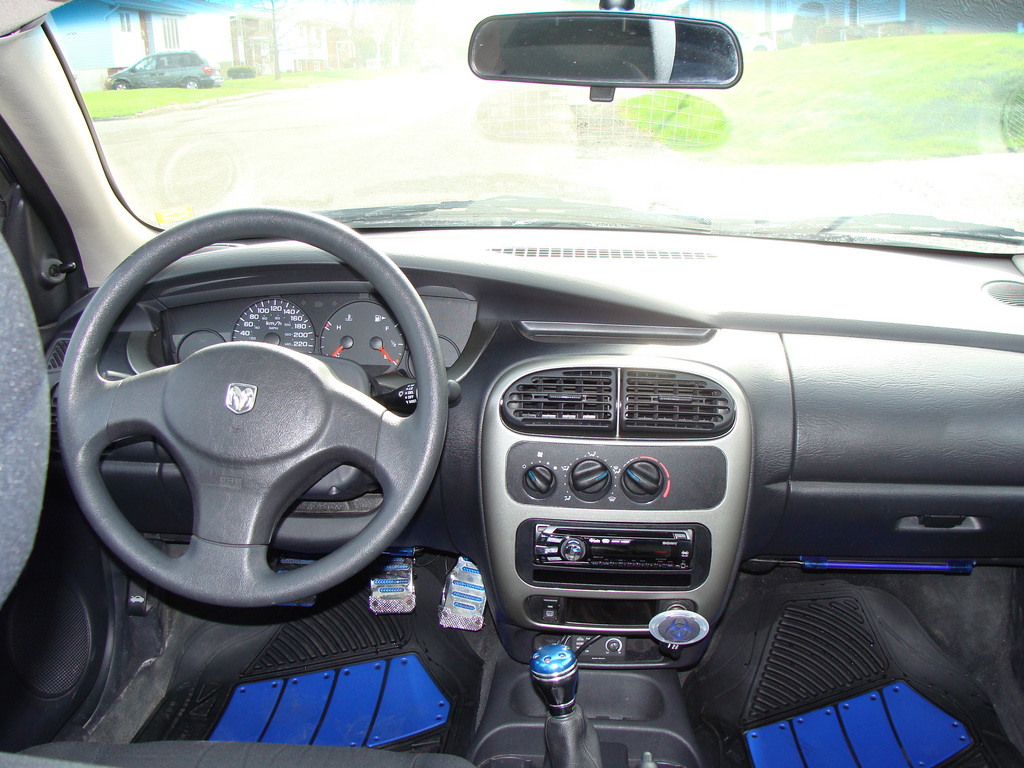 Dodge Neon II 1999 - 2005 Sedan #6