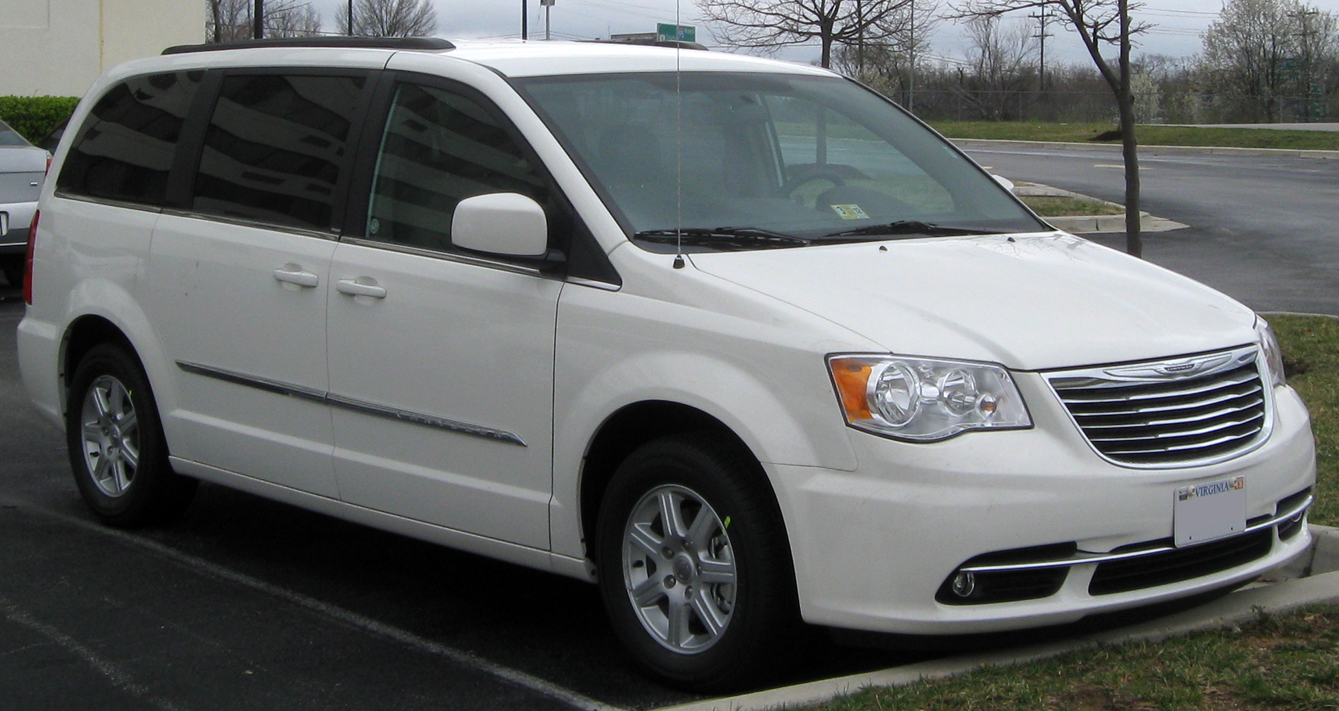 Chrysler Voyager V Restyling 2011 - 2015 Minivan #4