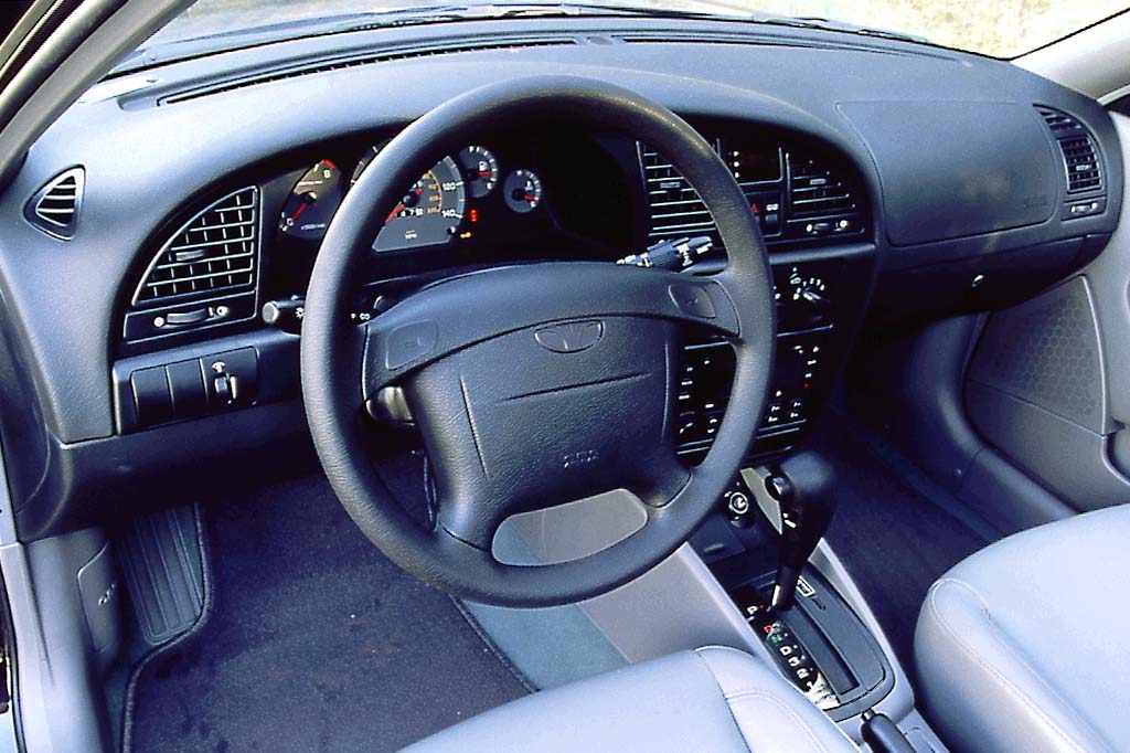Daewoo Evanda 2002 - 2004 Sedan #6