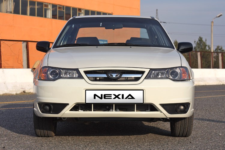 Daewoo Nexia I Restyling 2008 - 2016 Sedan #4