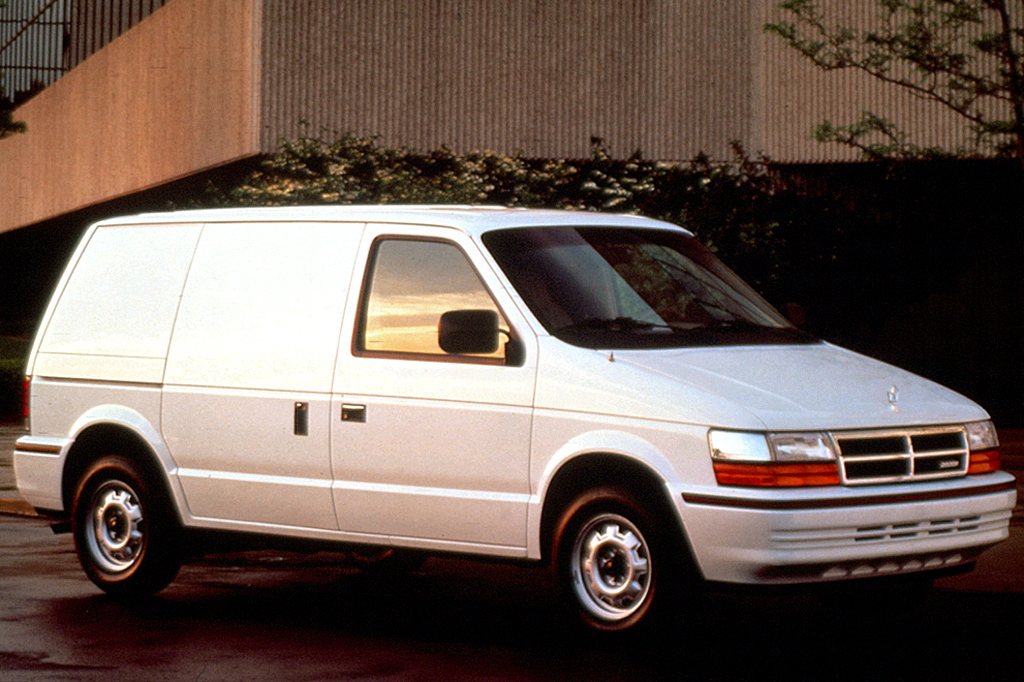 Plymouth Voyager II 1991 - 1995 Minivan #1