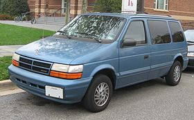 Dodge Caravan II 1990 - 1995 Minivan #8