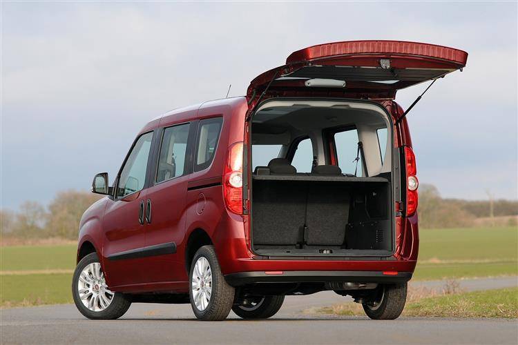 Fiat Doblo II Restyling 2015 - now Compact MPV #1