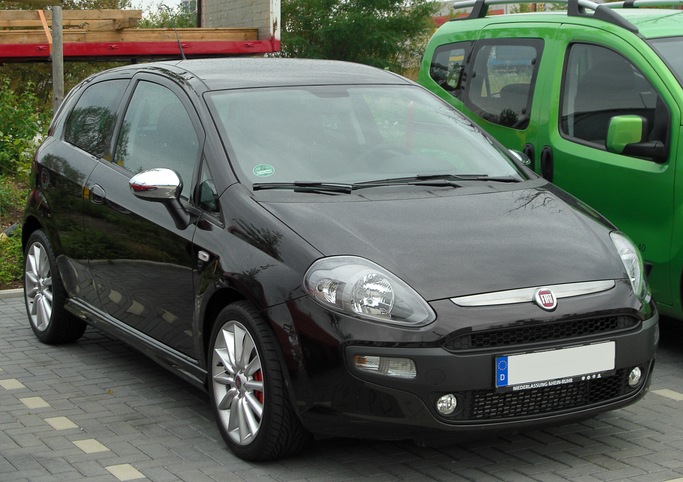 Fiat Punto III Punto Evo 2009 - 2012 Hatchback 3 door :: OUTSTANDING CARS