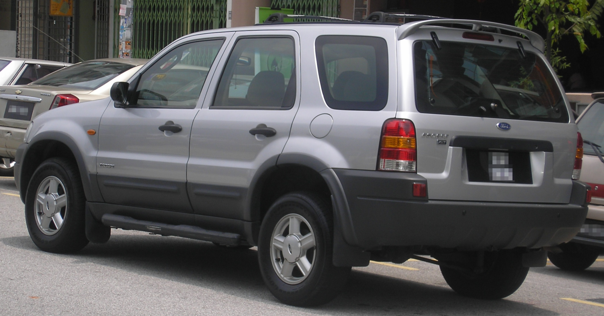 Ford Escape I Restyling 2004 2007 Suv 5 Door