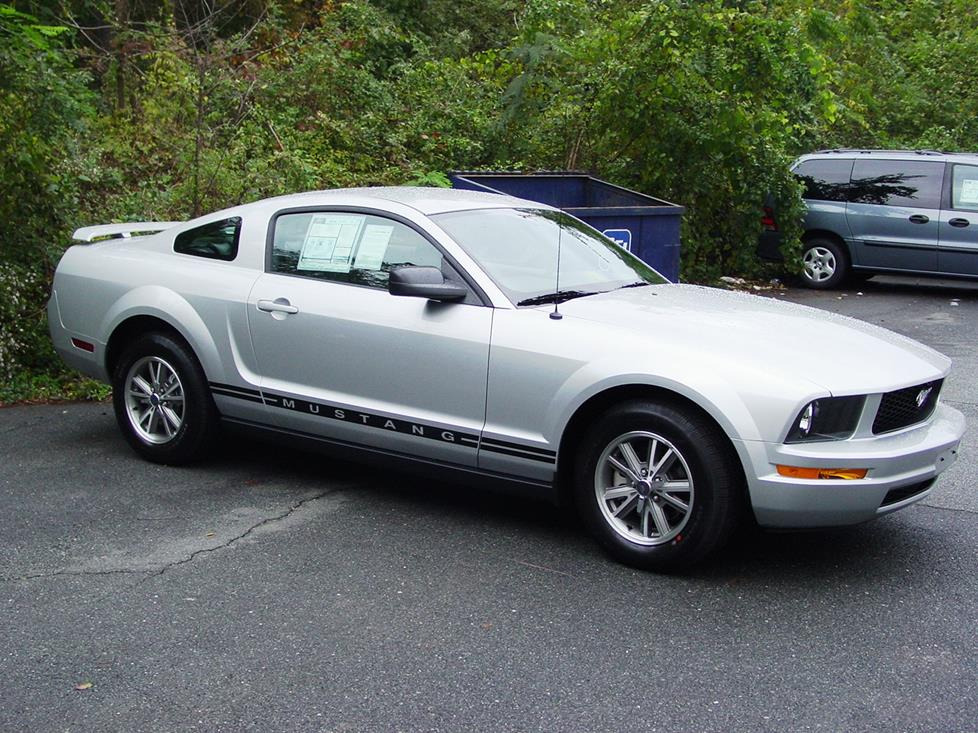 Ford Mustang V 2004 - 2009 Coupe #2