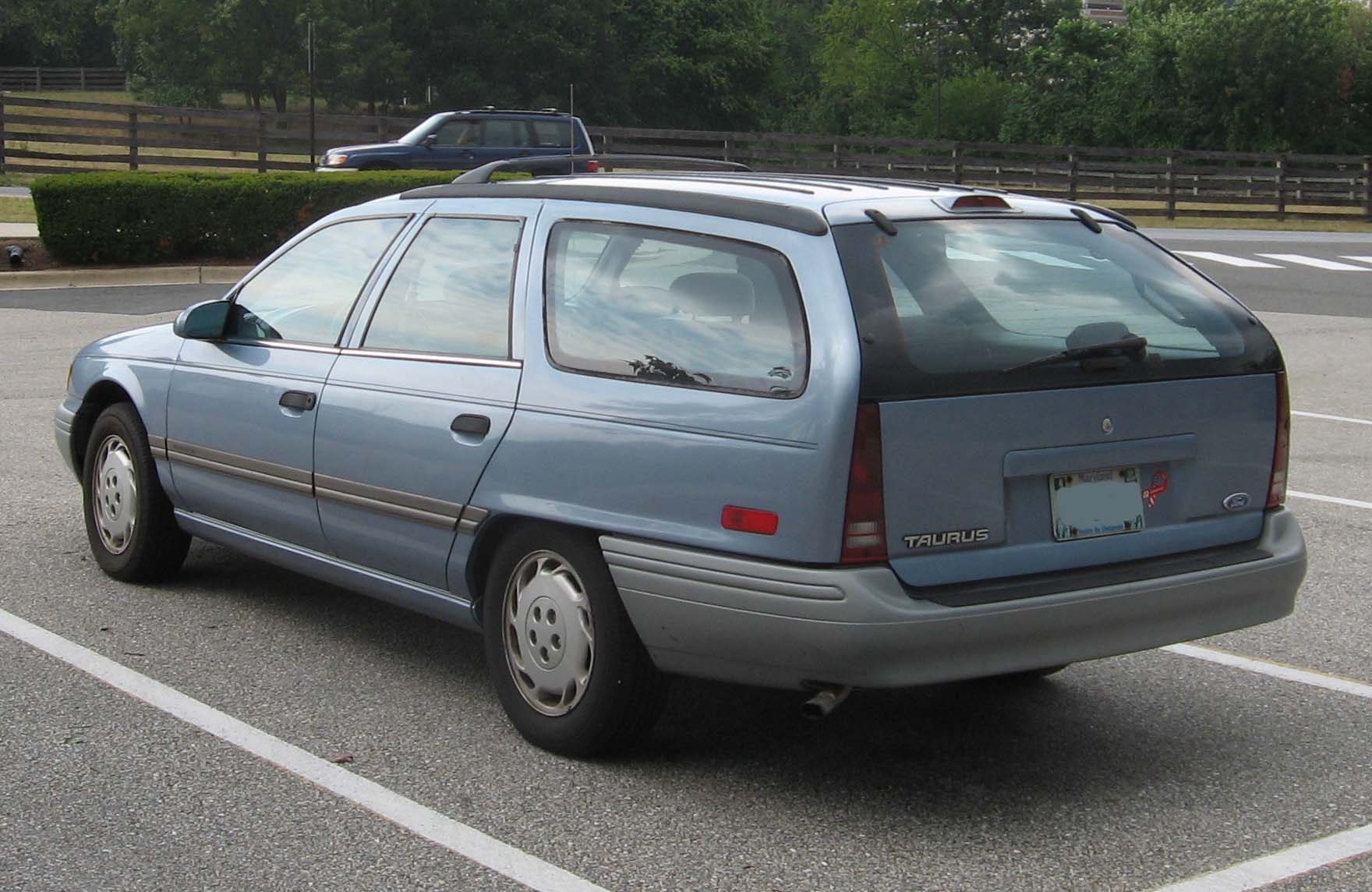 Ford Taurus II 1991 - 1995 Sedan #3