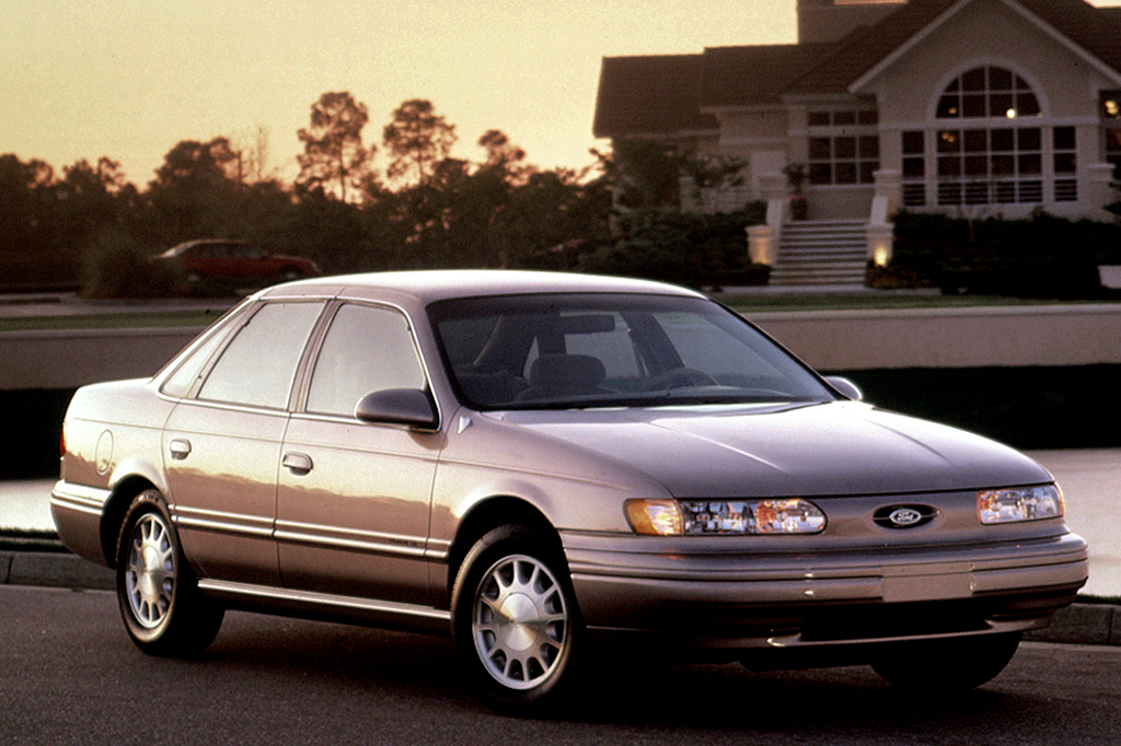 Ford Taurus II 1991 - 1995 Sedan #1