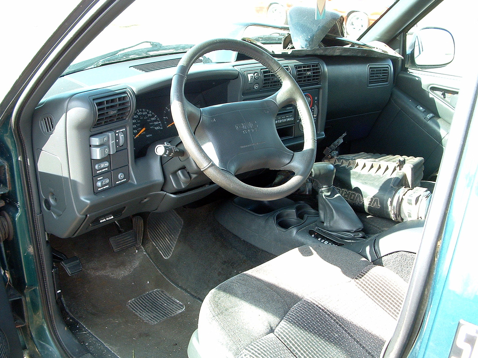 GMC Jimmy 1991 - 2005 SUV 3 door #6