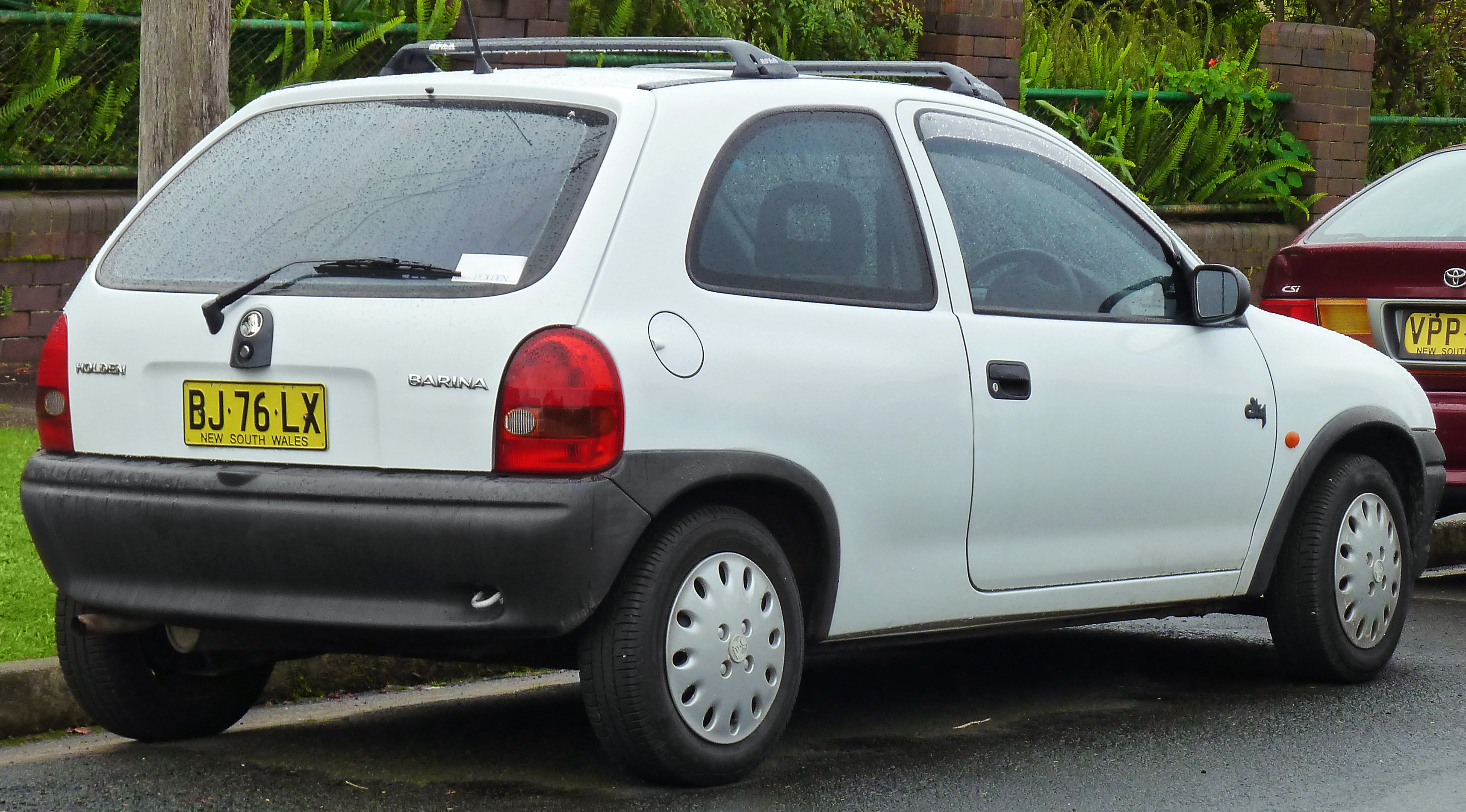 Holden Barina III (SB) 1997 - 2000 Hatchback 5 door #2