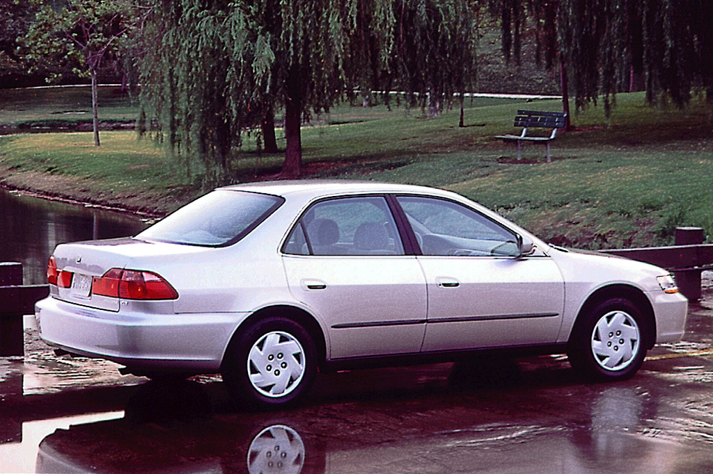 Honda Accord VI 1997 - 2002 Station wagon 5 door #8