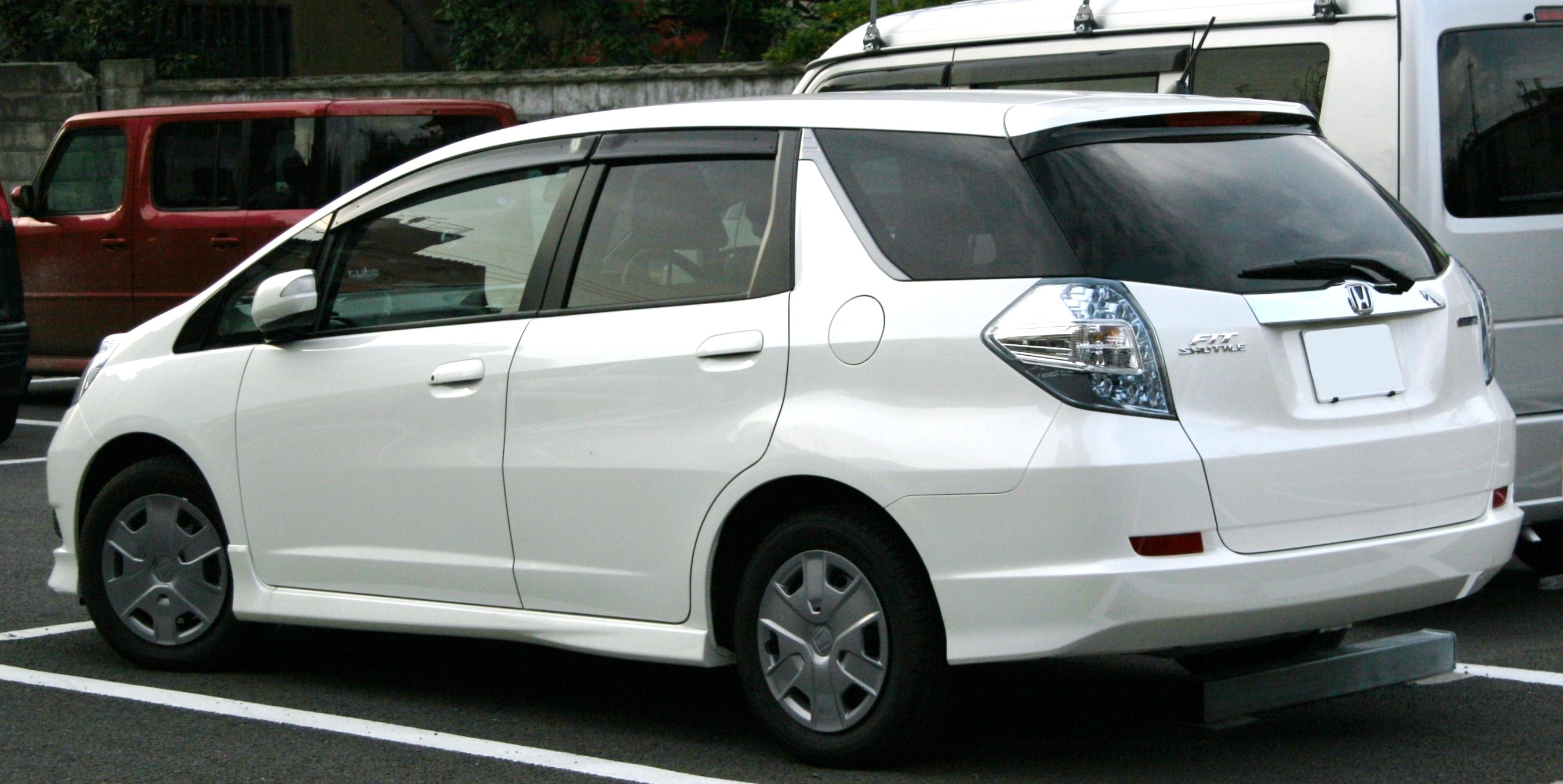 Honda Fit Shuttle I 2011 - 2013 Station wagon 5 door #4