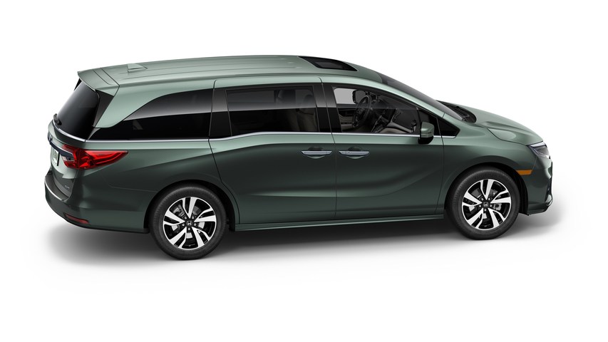 Honda Odyssey (North America) V 2017 - now Minivan #5