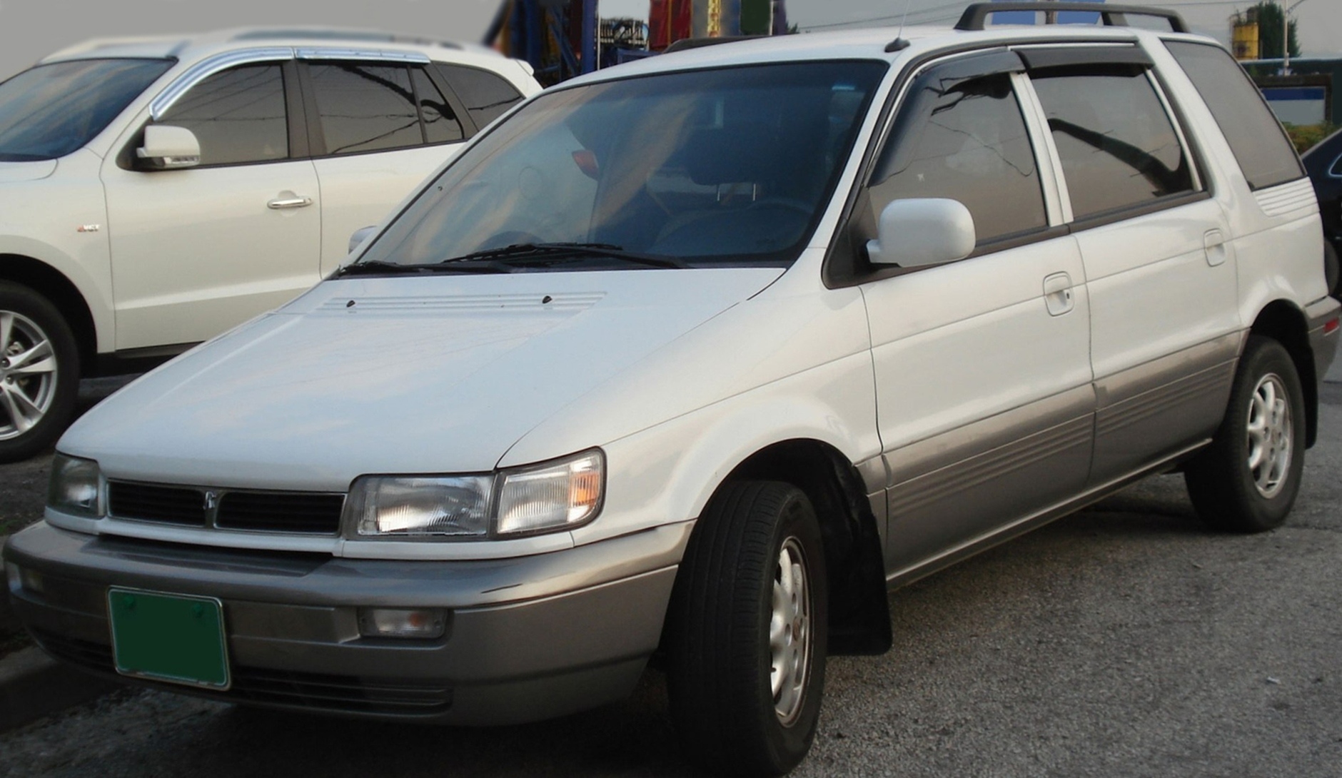 Hyundai Santamo 1995 - 2002 Compact MPV #7