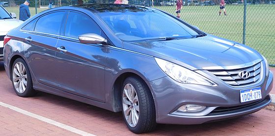 Hyundai Sonata IV (EF) Restyling 2001 - 2012 Sedan #1