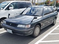 Isuzu Aska II 1990 - 1993 Sedan #7
