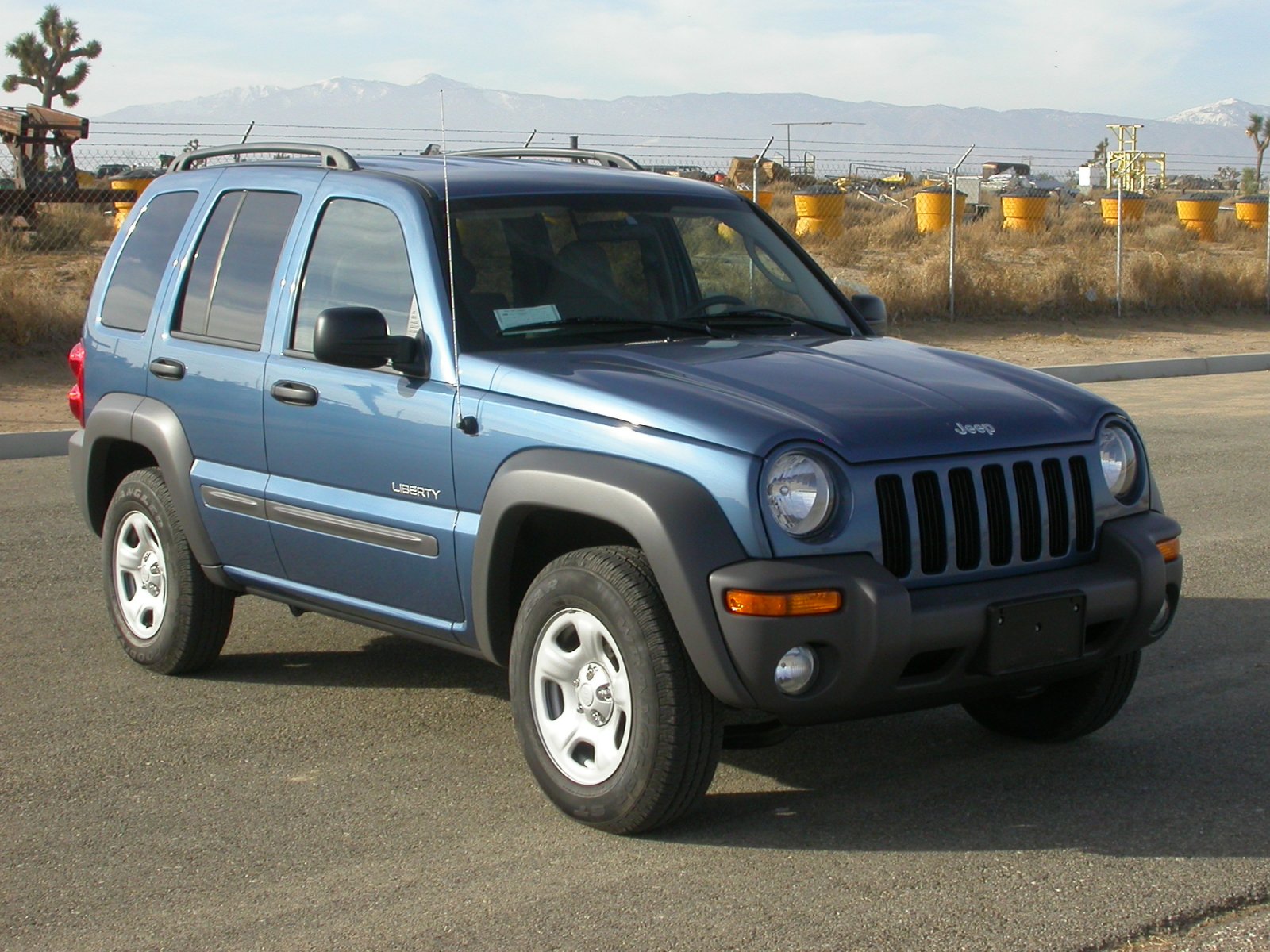 Jeep Liberty (North America) I 2001 - 2007 SUV 5 door #6