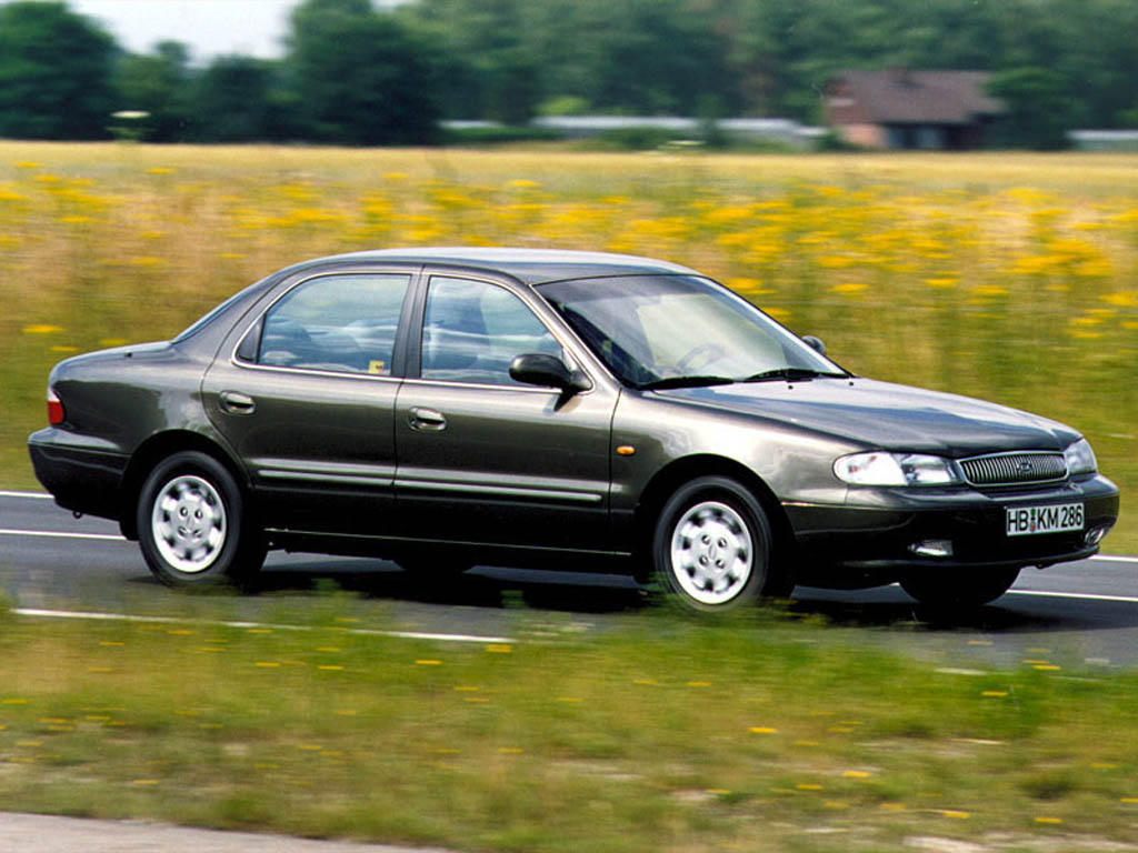 Kia Clarus I 1996 - 1998 Sedan #2