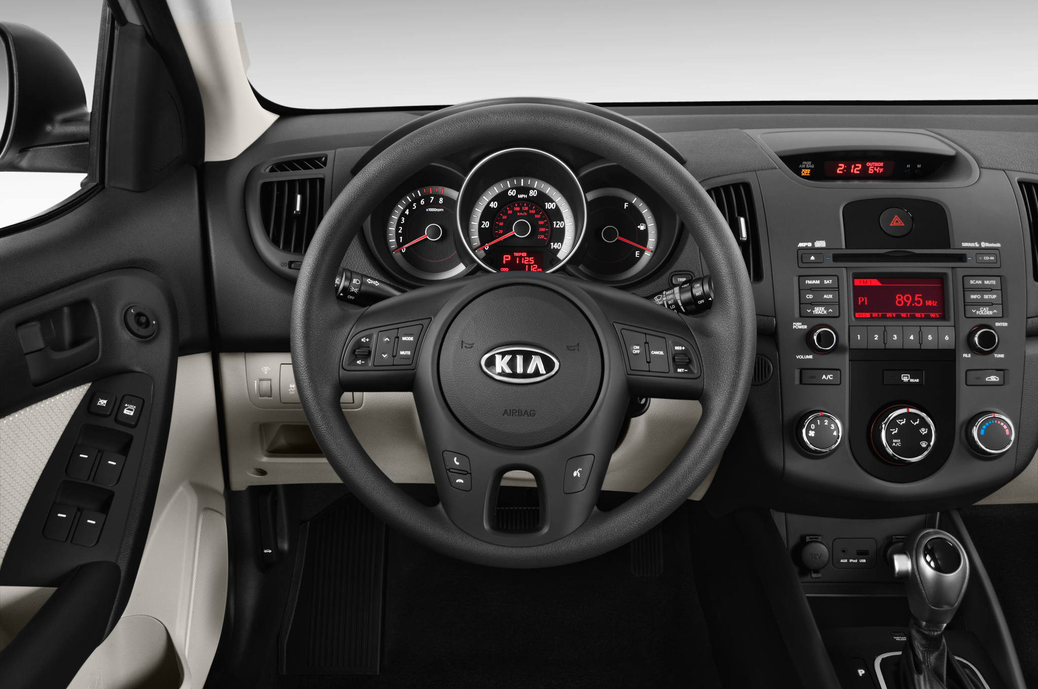 Kia Forte I 2008 - 2013 Hatchback 5 door #1