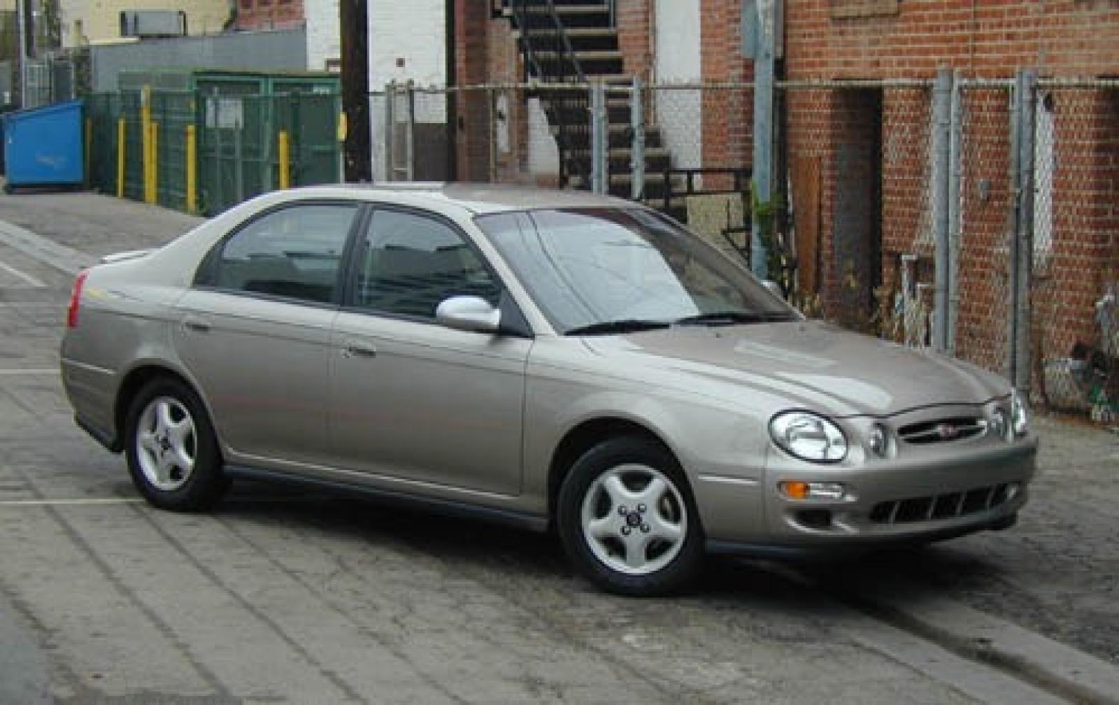 Kia Spectra I 2000 - 2001 Sedan #2