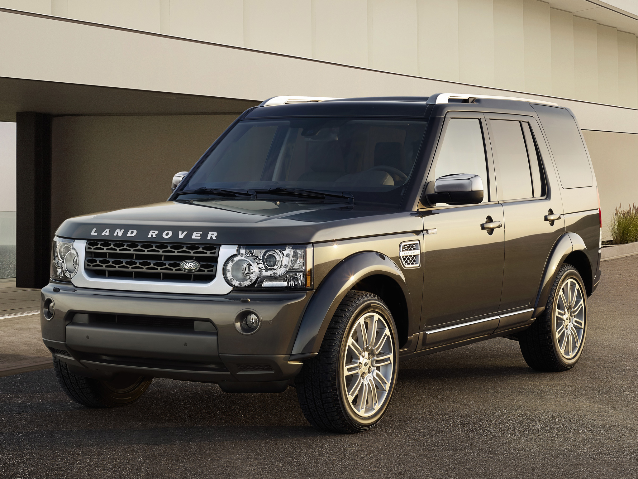 Land Rover Discovery IV 2009 2013 SUV 5 door
