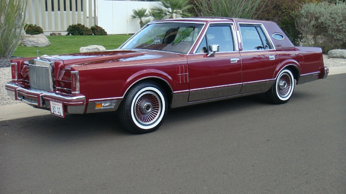 Lincoln Town Car I 1980 - 1989 Coupe #6