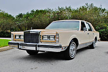 Lincoln Town Car I 1980 - 1989 Coupe #2