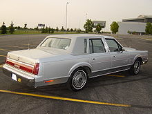 Lincoln Town Car I 1980 - 1989 Sedan #1
