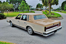 Lincoln Town Car I 1980 - 1989 Coupe #1